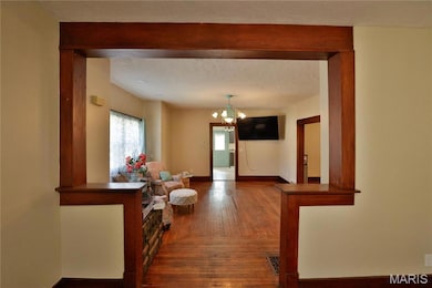 402 W Mechanic St, Hillsboro, IL 62049 - photo 7