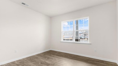 *Photos are of model home and are for representational use only.