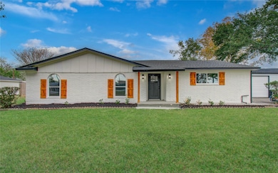 12011 Cherry Point Dr, Dayton, TX 77535 - photo 3