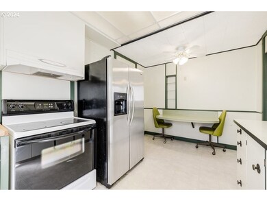 718 W 19th St, Vancouver, WA 98660 - photo 4