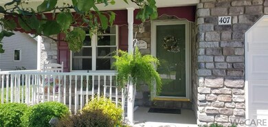 407 Eastown Dr, Wapakoneta, OH 45895 - photo 2