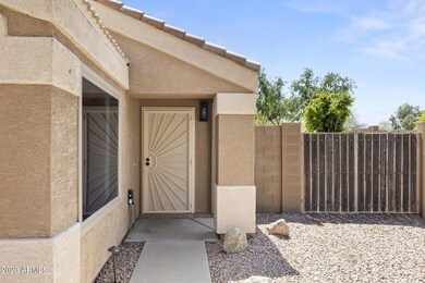 4-web-or-mls-1307-w-diamond-ave