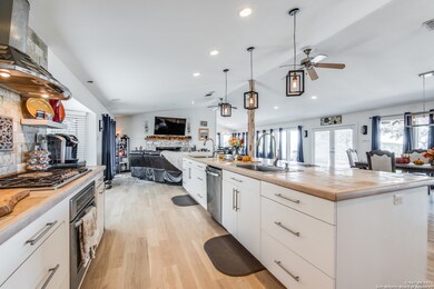 24711 Pack Saddle Trail, San Antonio, TX 78255 - photo 7