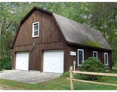 Stable/Barn. 28x32 post & beam barn with heat and