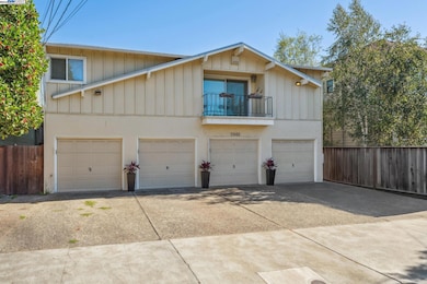 5242 Miles Ave unit C, Oakland, CA 94618 - photo 2