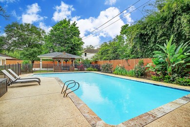 7814 Edgeway Dr, Houston, TX 77055 - photo 2