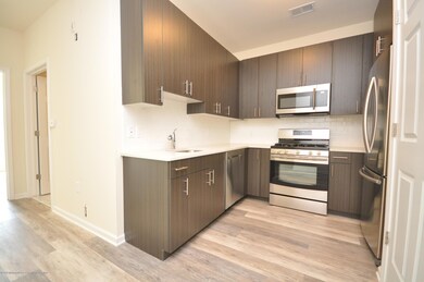 2 Hennessey Blvd unit 201, Atlantic Highlands, NJ 07716 - photo 3