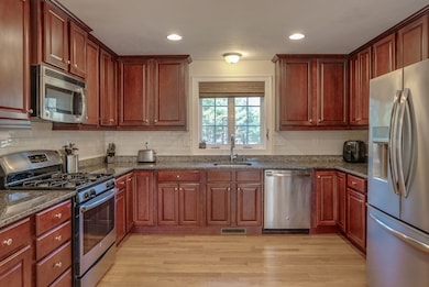 11 Newbury St unit 9, Billerica, MA 01821 - photo 2