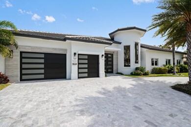 01_5220NE29thAvenue_57_FrontView_Custom_