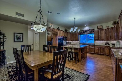 Night-Breakfast Room
