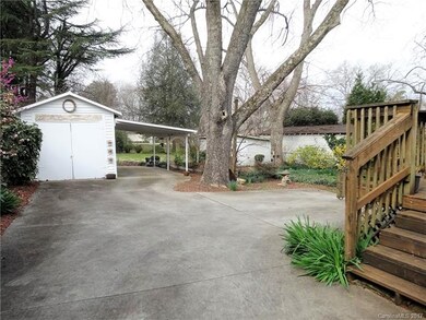 245 N Race St, Statesville, NC 28677 - photo 4