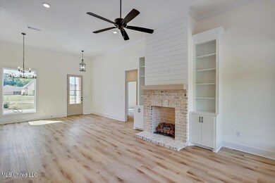 07-421 Lennon Lane