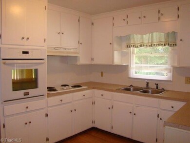 3233 Brower Mill Rd, Seagrove, NC 27341 - photo 6