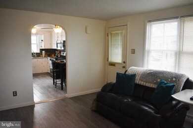 3543 Arlington St, Reading, PA 19605 - photo 7