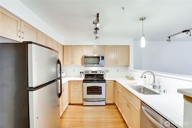 Pondtedera unit 308, Seattle, WA 98144 - photo 5