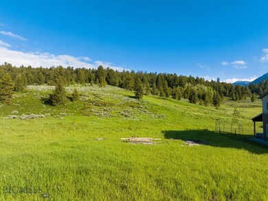 22 Spruce Cone Dr, Gallatin Gateway, MT 59730 - photo 3