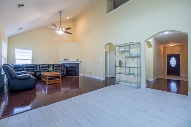 9002 Durham Manor Ln, Houston, TX 77075 - photo 6