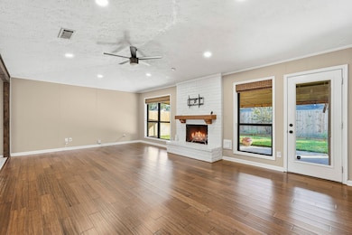 6231 Autumn Forest Dr, Houston, TX 77092 - photo 5