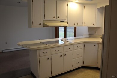 5572 N Clear Creek Rd, Huntington, IN 46750 - photo 5