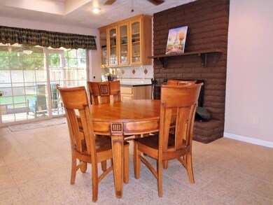 4632 W Lawrence Ln, Glendale, AZ 85302 - photo 5