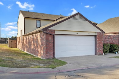 1001 Weston Dr, Garland, TX 75043 - photo 2