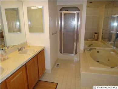 144 Northampton Dr, Holmdel, NJ 07733 - photo 4