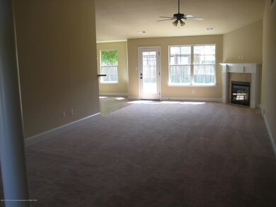LG Lot 31 003