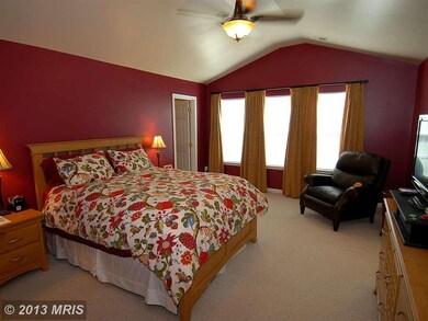 12513 Rickwood Ct, Bristow, VA 20136 - photo 3