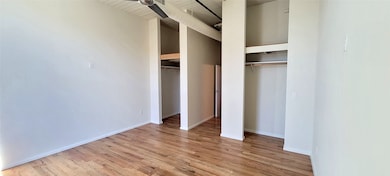 201 E Chambers St unit 204, Cleburne, TX 76031 - photo 3