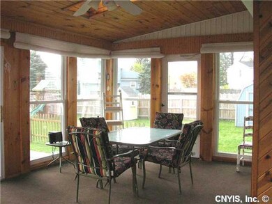 Porch - Enclosed Sunroom overlooking pool and yard