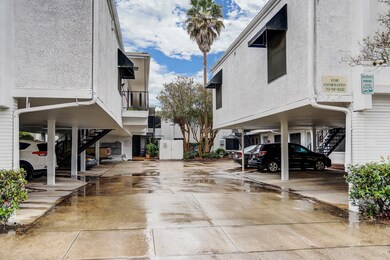 1645 W Main St unit 11, Houston, TX 77006 - photo 2