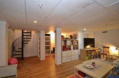 42 Highland Ave unit 1, Somerville, MA 02143 - photo 7