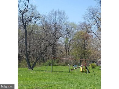 209 Park Dr, Glenolden, PA 19036 - photo 5