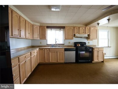 27 Schoolhouse Rd, Sellersville, PA 18960 - photo 4