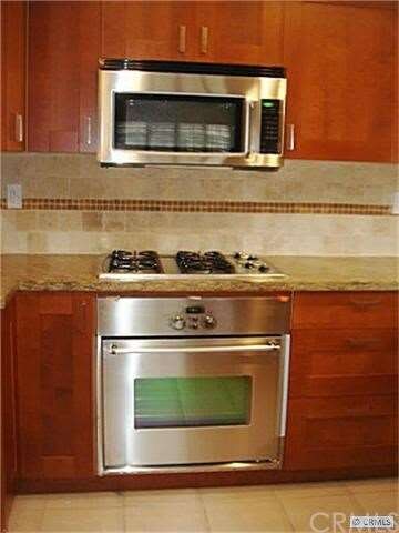 New Stove and Microwave