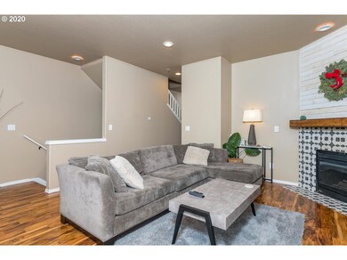 20335 Hoodview Ave, West Linn, OR 97068 - photo 4