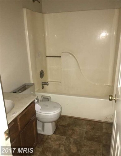 3106 Brinkley Station Dr, Temple Hills, MD 20748 - photo 7