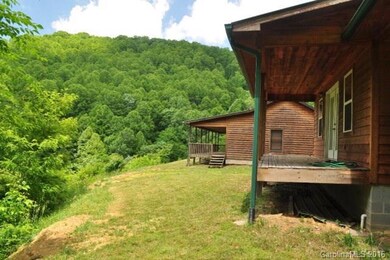 1108 Riddle Branch Rd, Burnsville, NC 28714 - photo 5