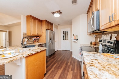 102 Stonemill Dr, Warner Robins, GA 31088 - photo 6