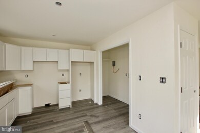 614 W 8th St, Laurel, DE 19956 - photo 7