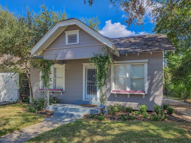 1016 Studewood St, Houston, TX 77008 - photo 4