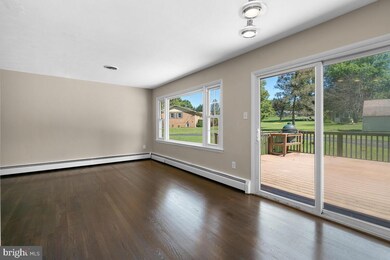 15601 Norman Dr, North Potomac, MD 20878 - photo 7