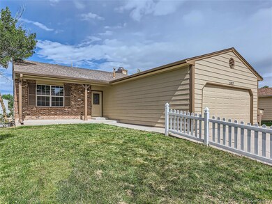 597 S Kalispell St, Aurora, CO 80017 - photo 2