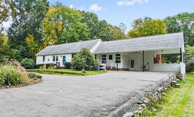 428 Iron Mine Hill Rd, North Smithfield, RI 02896 - photo 2