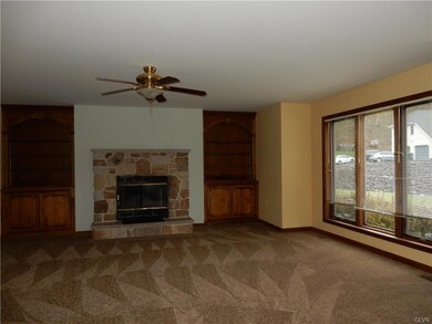107 Osprey Ct, East Stroudsburg, PA 18301 - photo 3