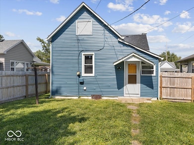 217 Howard St, Shelbyville, IN 46176 - photo 4