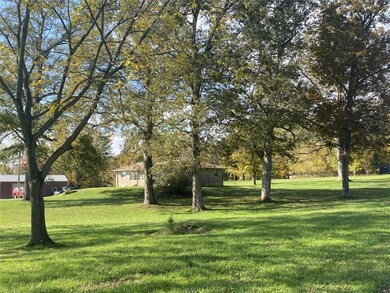 7722 N County Road 100 W, Seymour, IN 47274 - photo 4