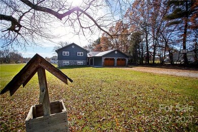 1100 Old Dana Rd, Hendersonville, NC 28792 - photo 3