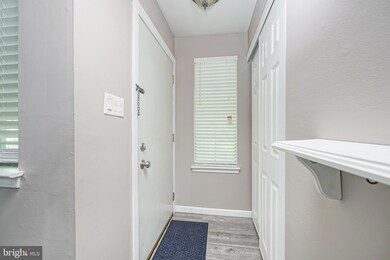 905 Berwyck Ct, Sicklerville, NJ 08081 - photo 3