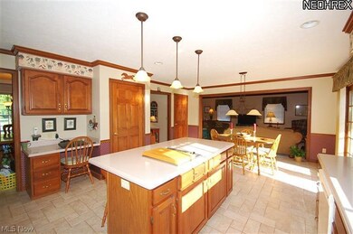 2015 Deer Creek Run, Cortland, OH 44410 - photo 6